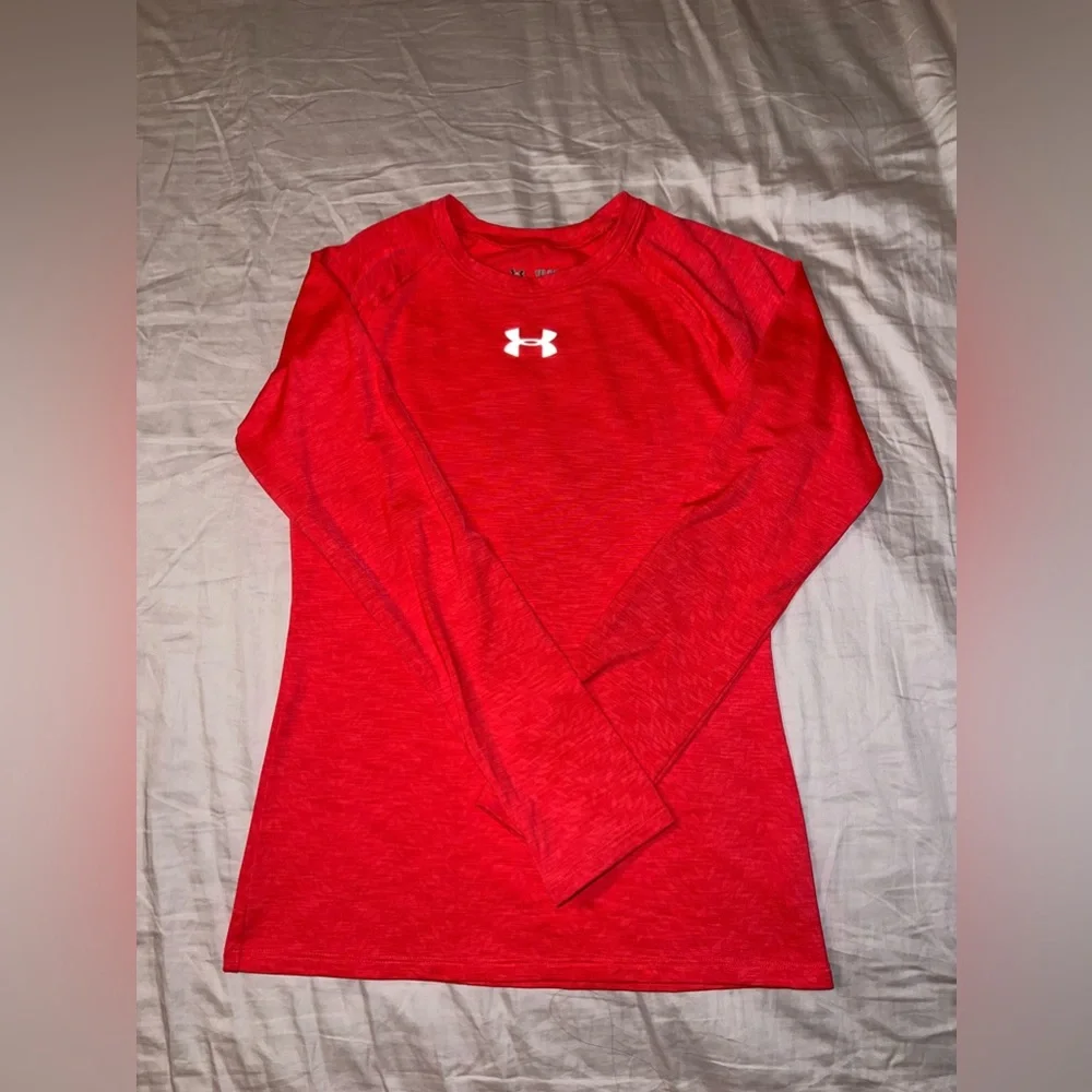 Under Armour Coral Long Sleeve Performance Top Kids Size XL